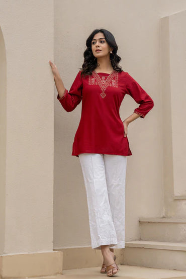 Maroon Solid Viscose Tunic With Thread Work
