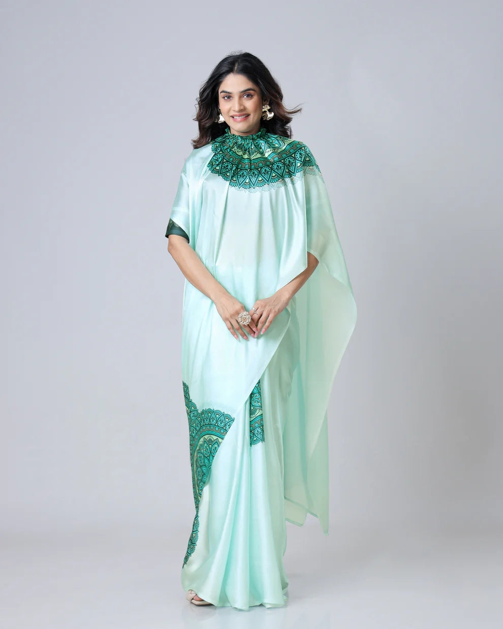 Hosita Electric Green Mandalaa Print Freehand Pattern Saree