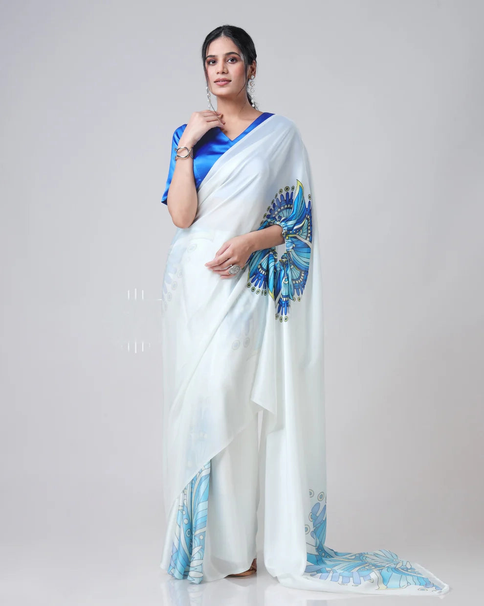 Hosita Trendsetting Royal Mandalaa Freehand Satin Saree