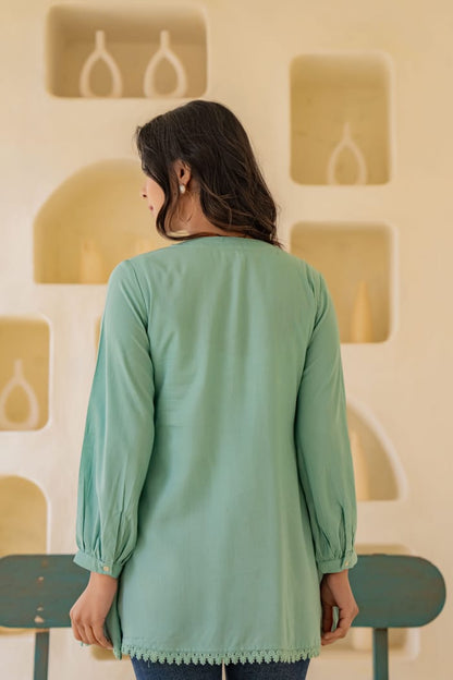 Light Blue Solid Viscose Tunic With Buttons & Lace