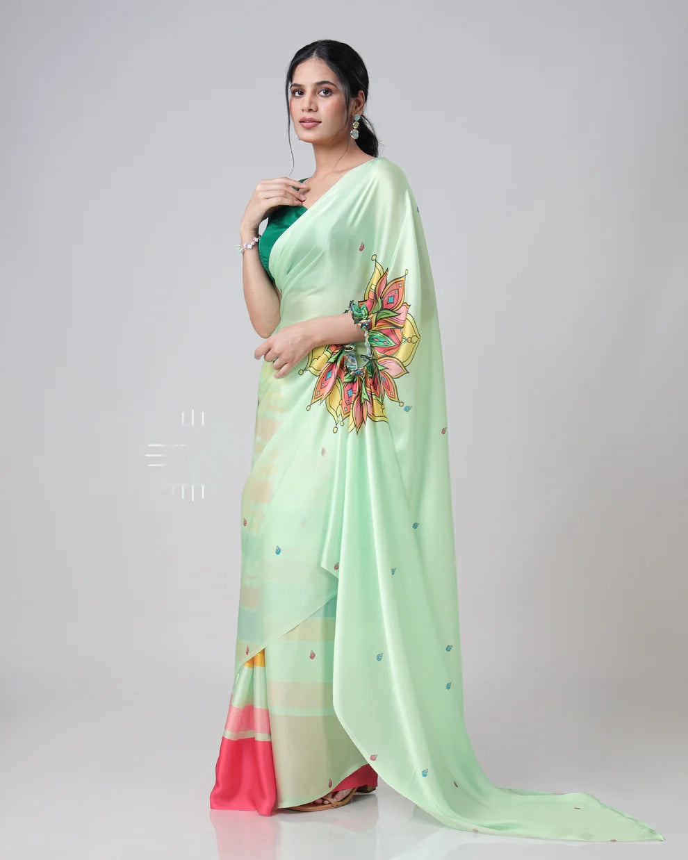 Hosita Social Media Icon Mandalaa Stripes Freehand Designer Saree